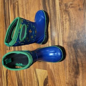 Waterproof Bogs Boots ✈